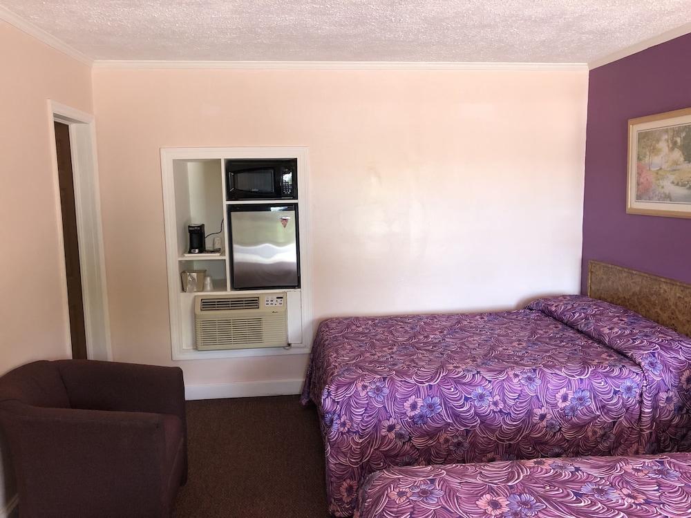 Budget Inn photo 17