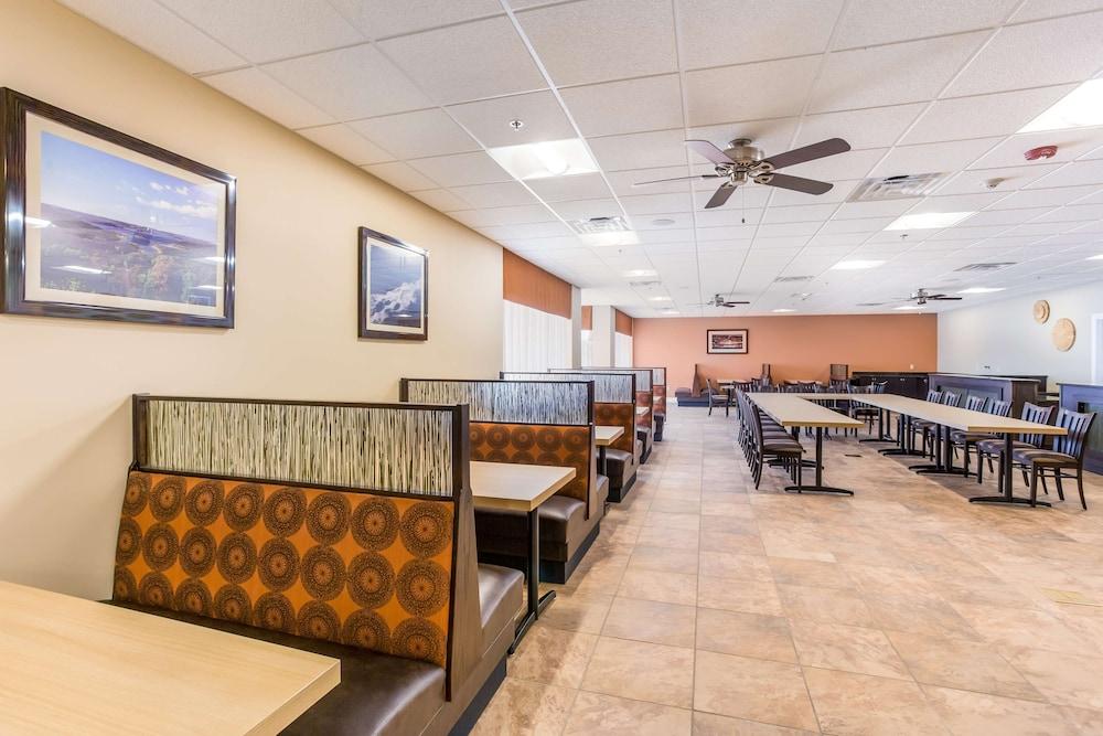 Red Lion Inn & Suites Branson photo 13