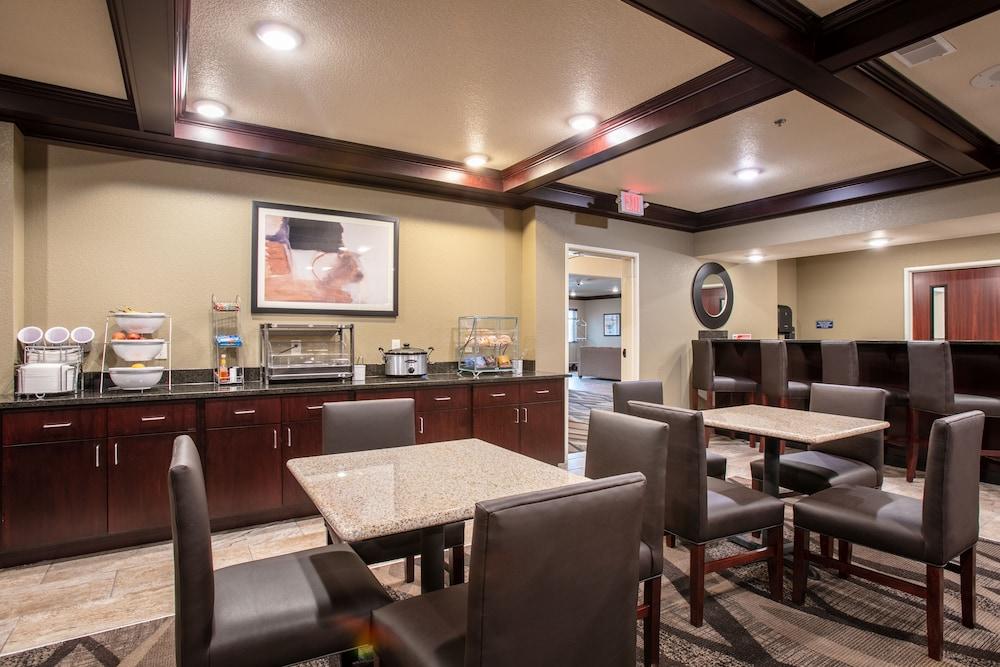 Cobblestone Inn & Suites - Boise City photo 10