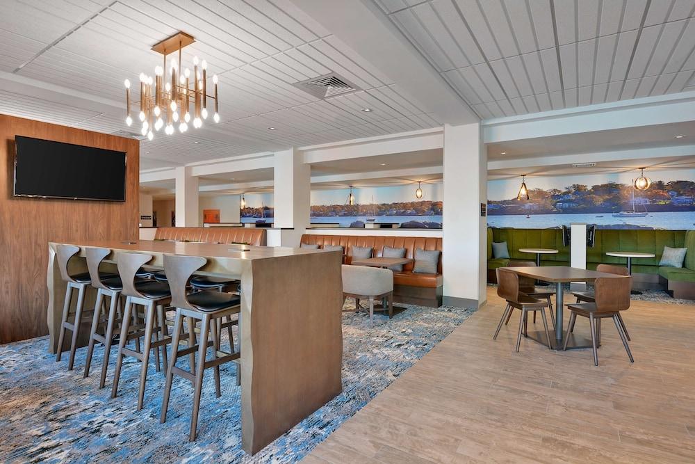 Hampton Inn Salem Boston photo 28
