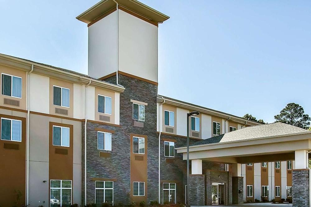Wingate by Wyndham Jonesboro/Hodge photo 1