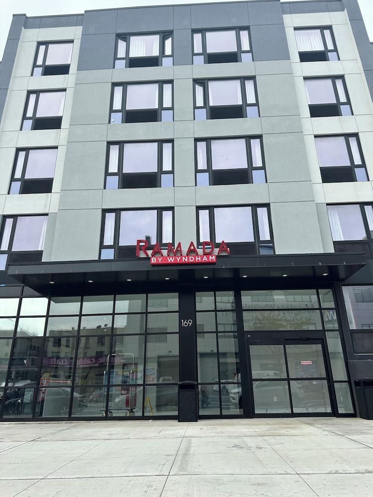 Ramada By Wyndham Brooklyn Empire Blvd photo 16