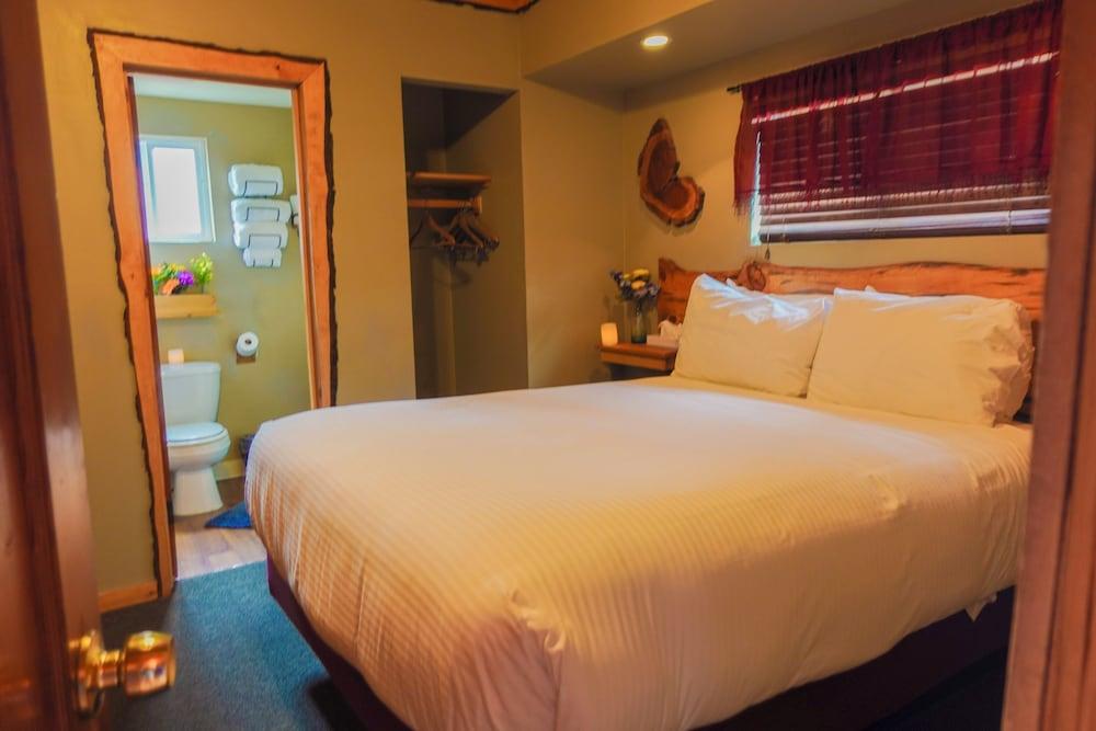 Sleepy Hollow Cabins and Hotel photo 90