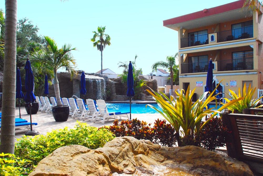 Coconut Cove All-Suite Hotel photo 18