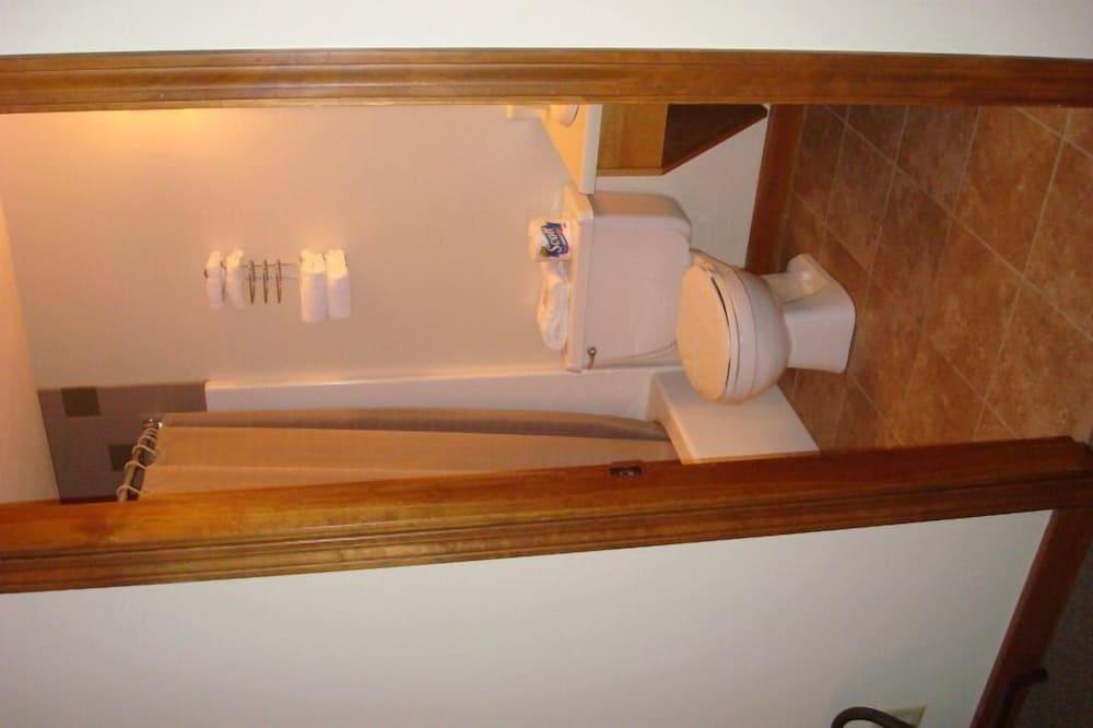 Spillover Motel and Inn photo 29
