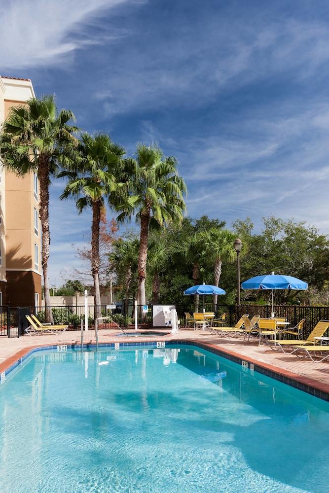 Fairfield Inn & Suites by Marriott Jacksonville Butler Blvd photo 10