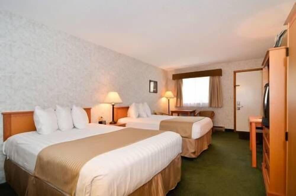 UBar Inn & Suites photo 5