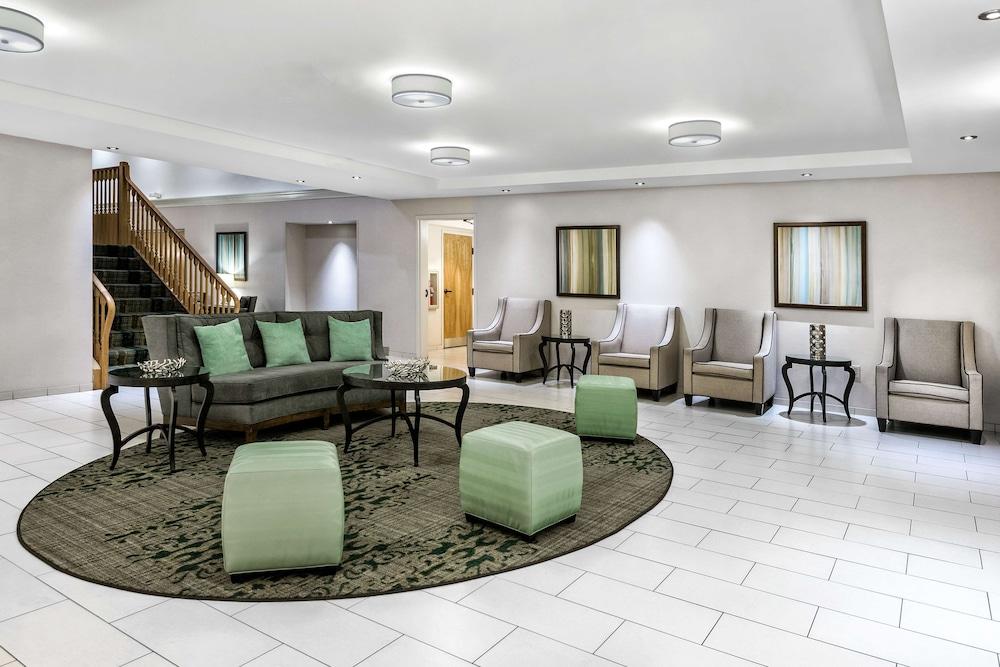 Homewood Suites by Hilton Phoenix - Metro Center photo 2