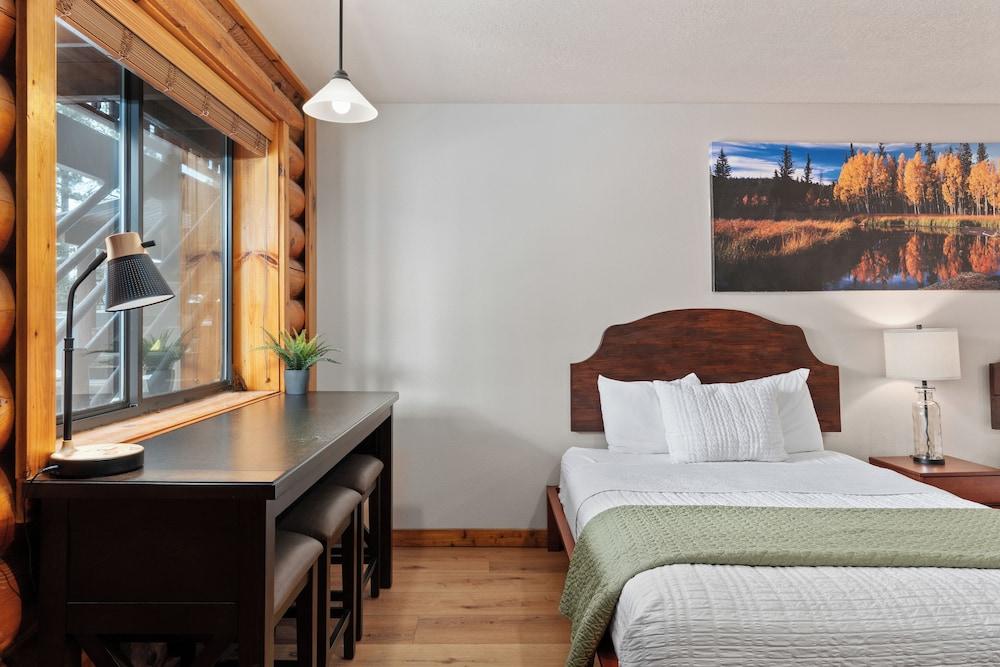 Duck Creek Village Inn photo 14