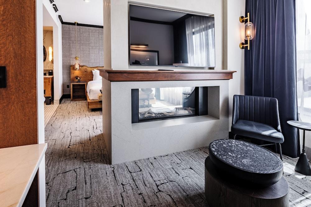 Hotel Renegade photo 61