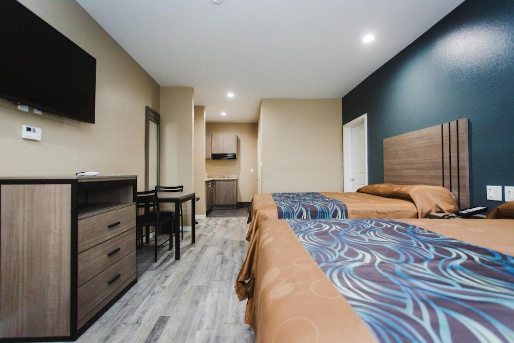 Budget Host Inn and Suites photo 11