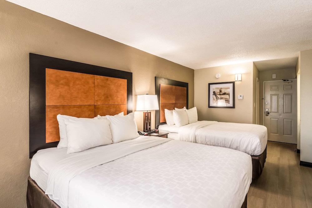 Quality Inn Pensacola North photo 8