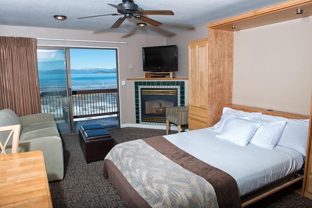 Beachcomber Inn photo 61