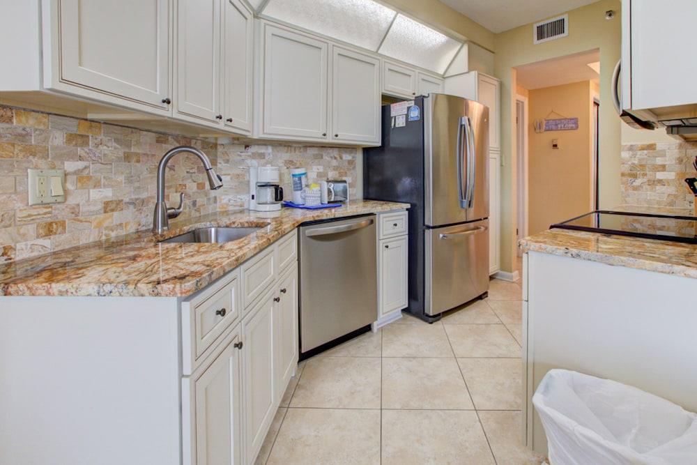 Surfside Resort photo 49