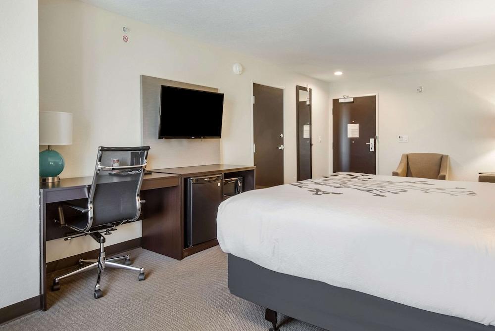 Sleep Inn Boardman photo 17