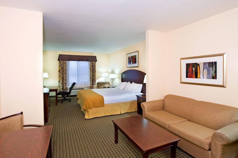 Holiday Inn Express & Suites Willcox by IHG photo 3
