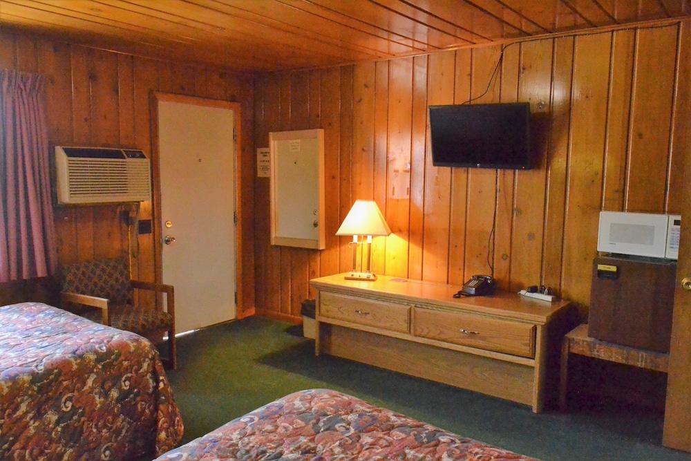 Innkeeper Motel photo 37