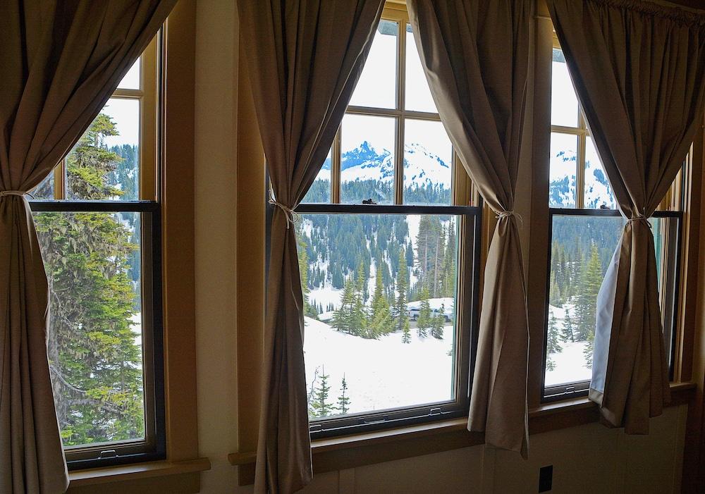 Paradise Inn photo 8