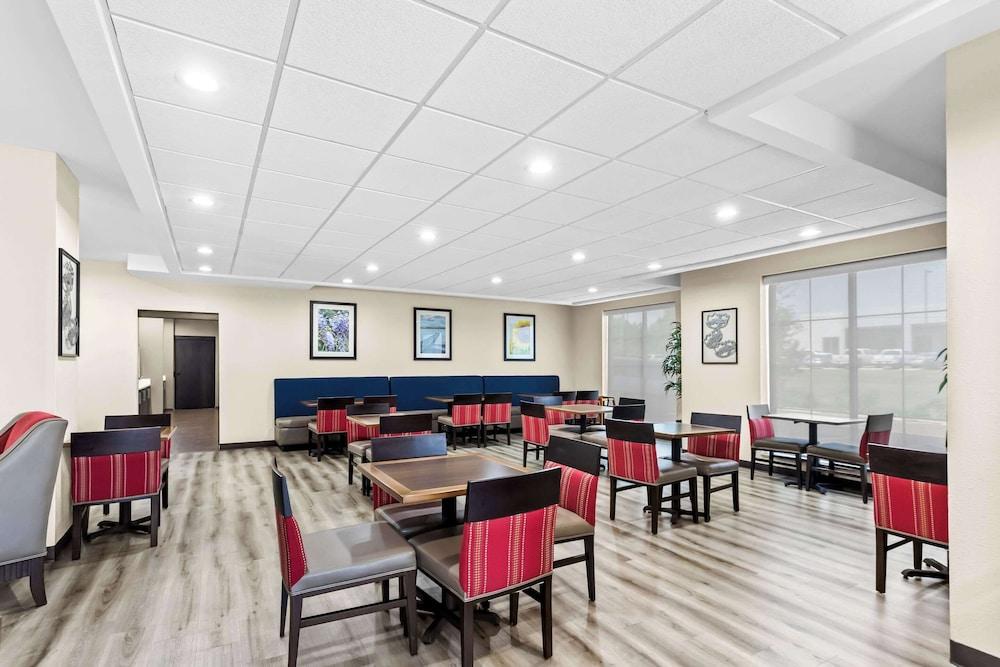 Comfort Inn & Suites Grenada photo 8