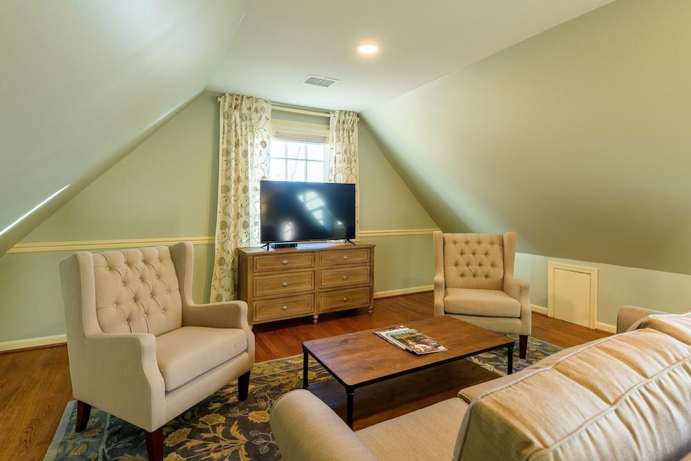The Red Fox Inn & Tavern photo 65