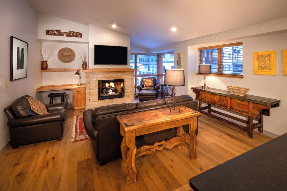 The Edelweiss Lodge and Spa photo 36