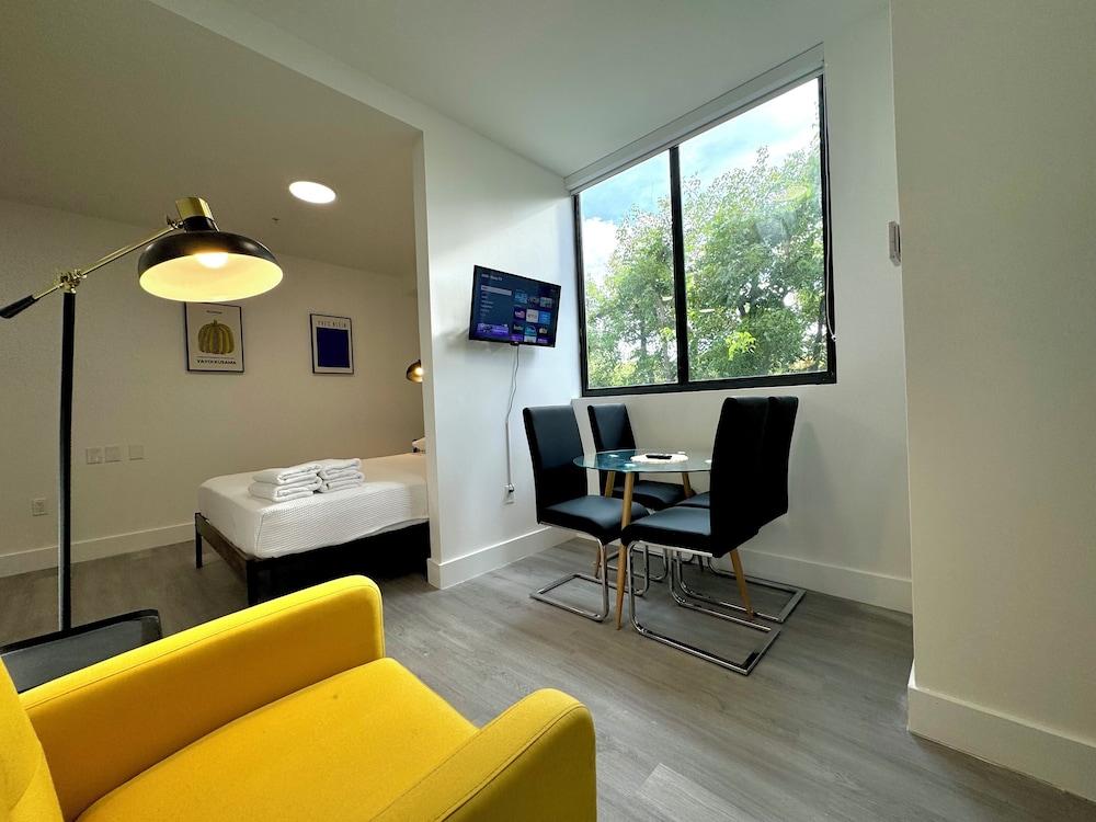 Metro Park Hotel photo 62