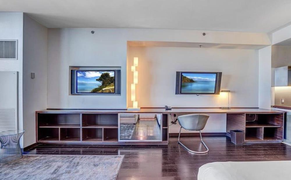 Palms Place Vacation Suites Collection photo 27