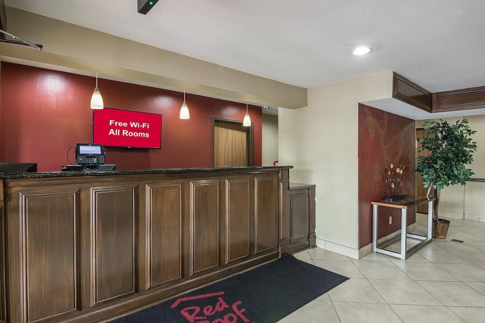 Red Roof Inn & Suites Little Rock photo 30