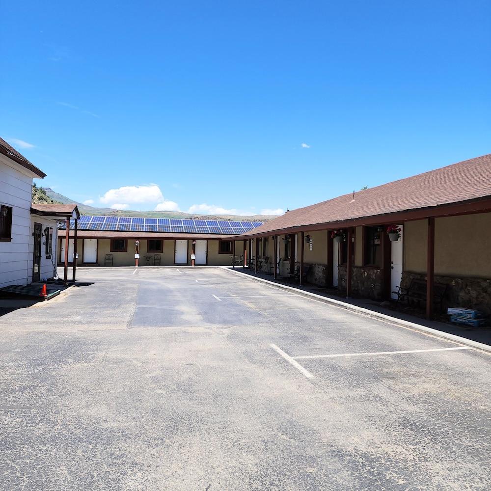 Canyon Motel photo 67