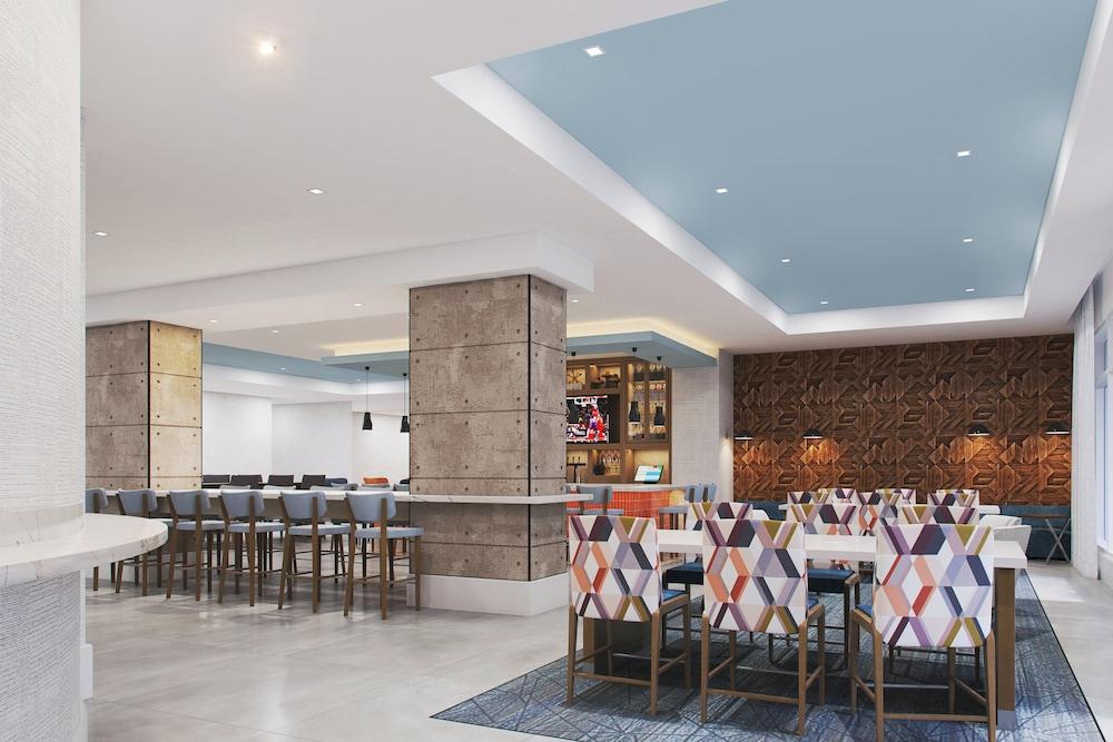 Staybridge Suites Houston Downtown by IHG photo 6
