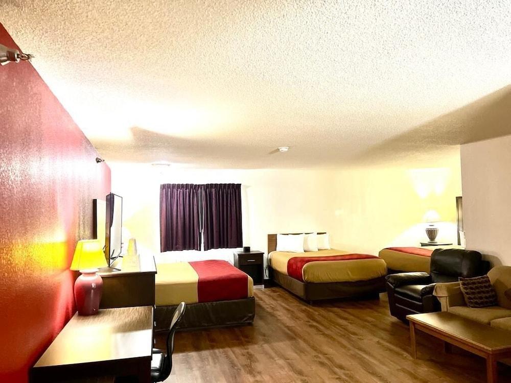 Econo Lodge Oacoma - Chamberlain West photo 20