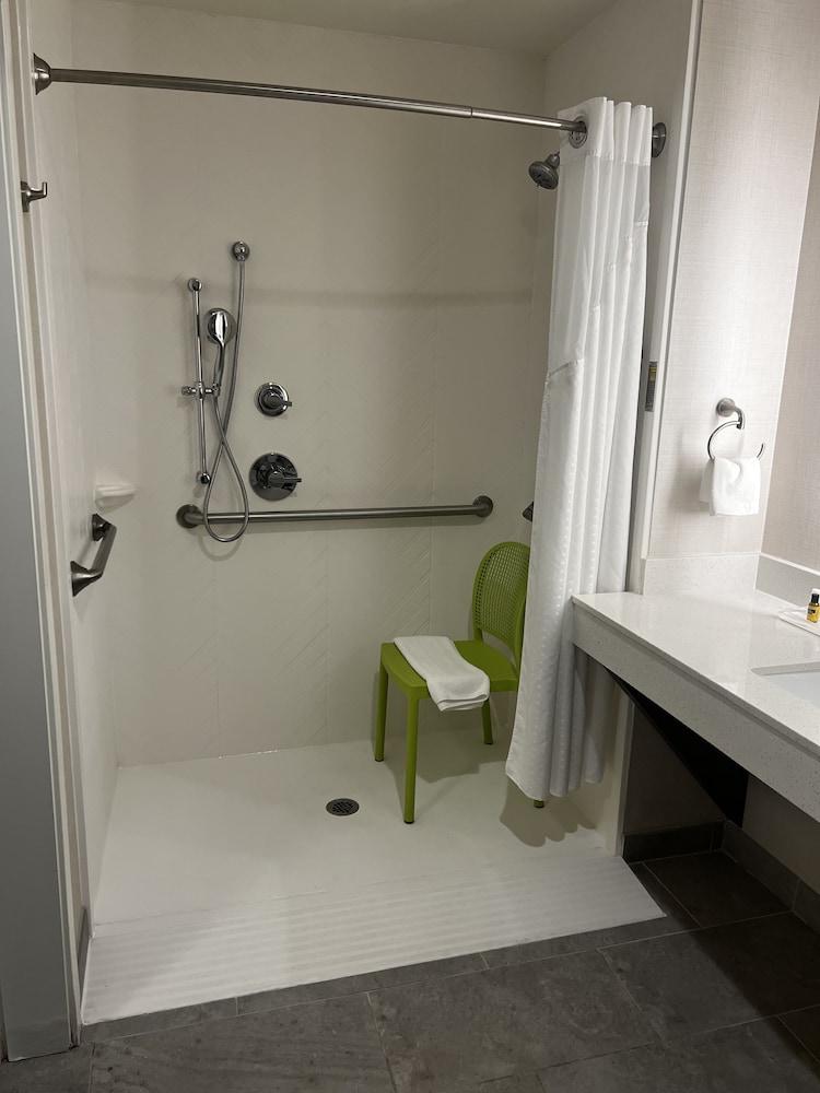 Holiday Inn & Suites Houston NW - Willowbrook by IHG photo 32