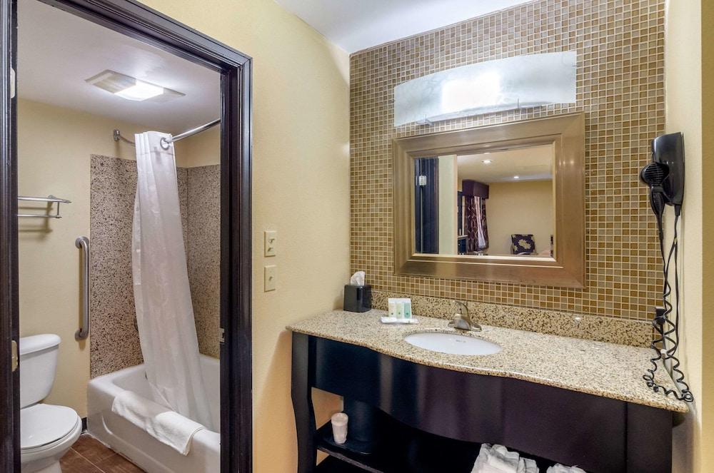 Quality Inn Covington Downtown photo 39