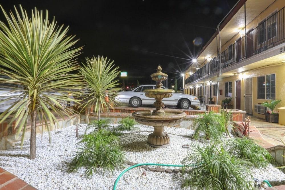 Motel 7 photo 17