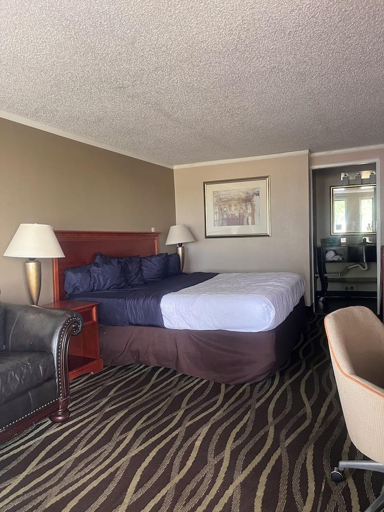 Stay-Well Inn photo 5