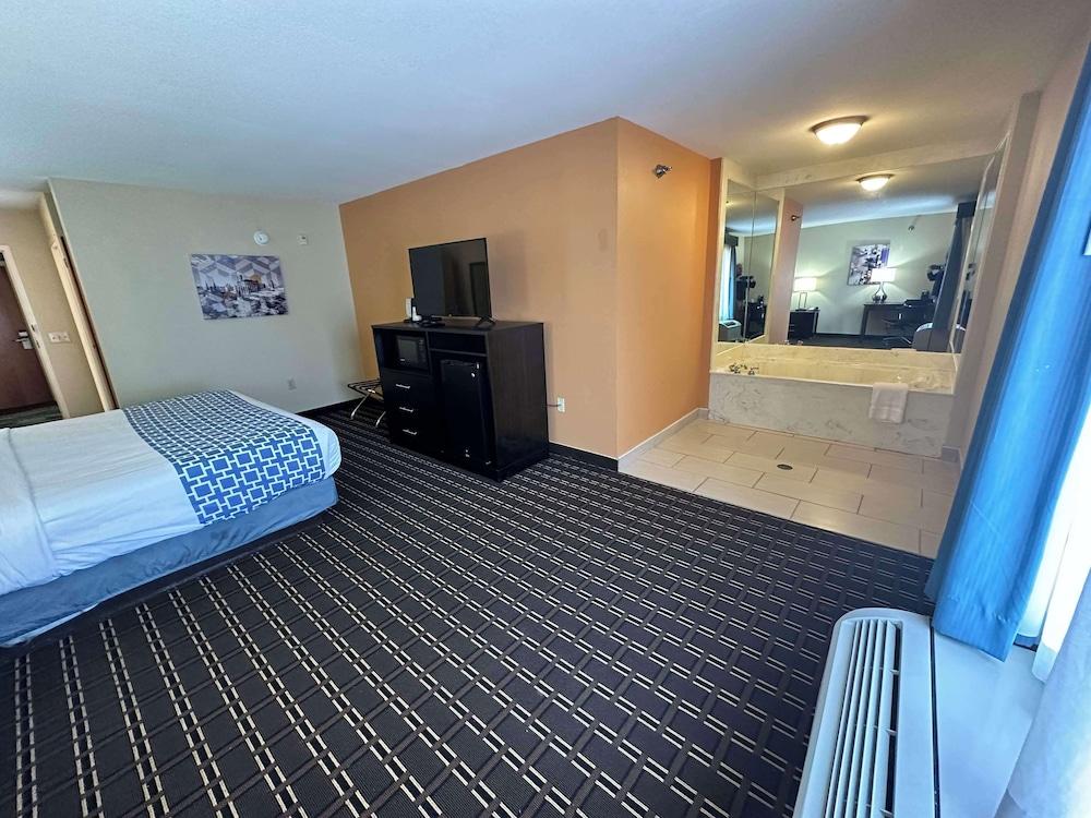 Best Western Plus Bass Hotel & Suites photo 18