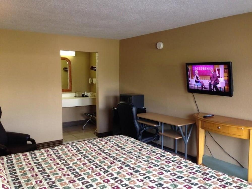 Country Inn Motel Vivian photo 13