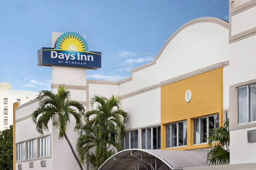 Days Inn by Wyndham Miami Airport North photo 1