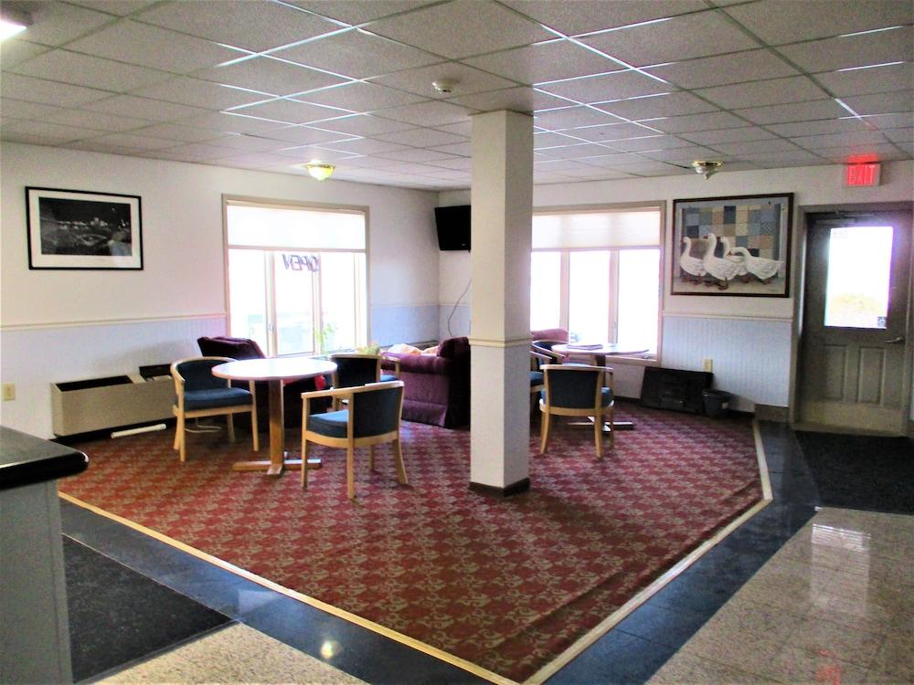 Sunset Inn photo 10