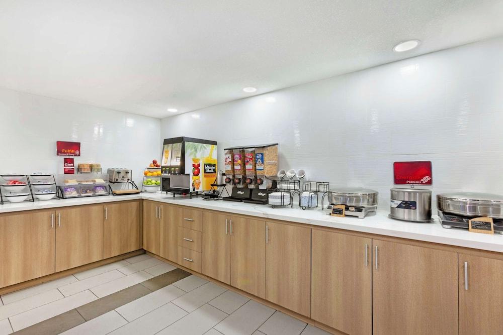 Best Western Plus Safford photo 41