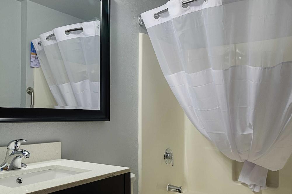 Quality Inn Seaside Oregon Coast photo 29