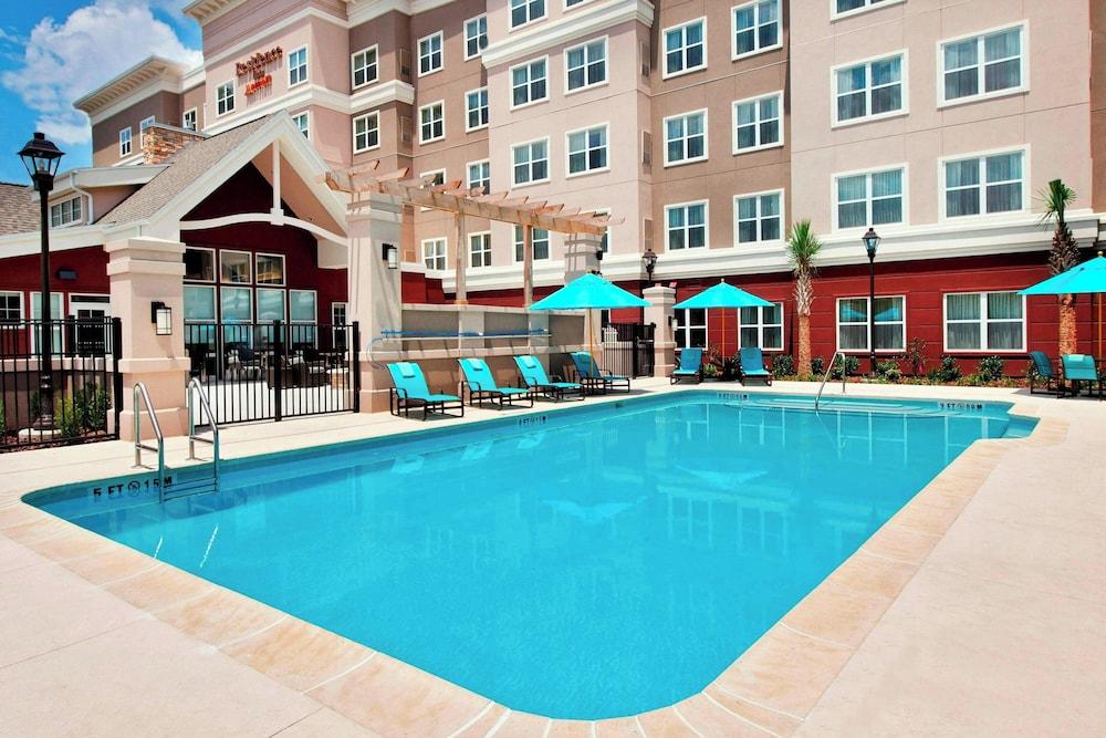 Residence Inn by Marriott Pearland photo 10