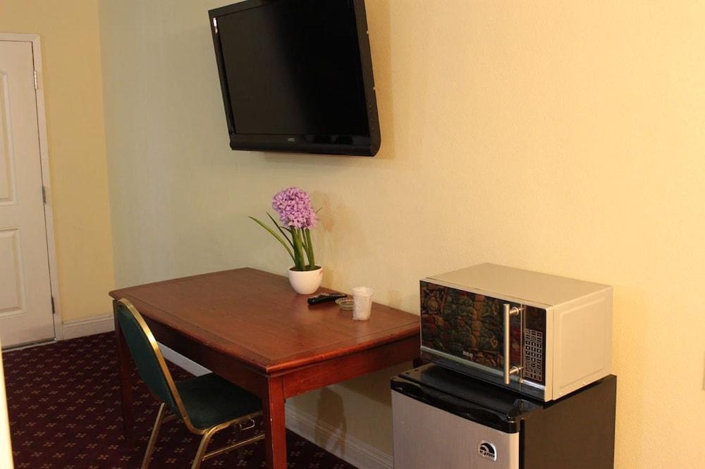 Royla Motel photo 15