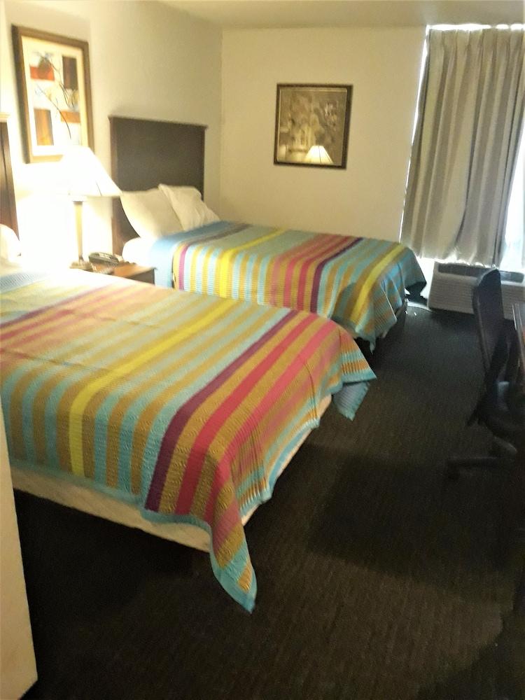 Madison Inn and Suites photo 4