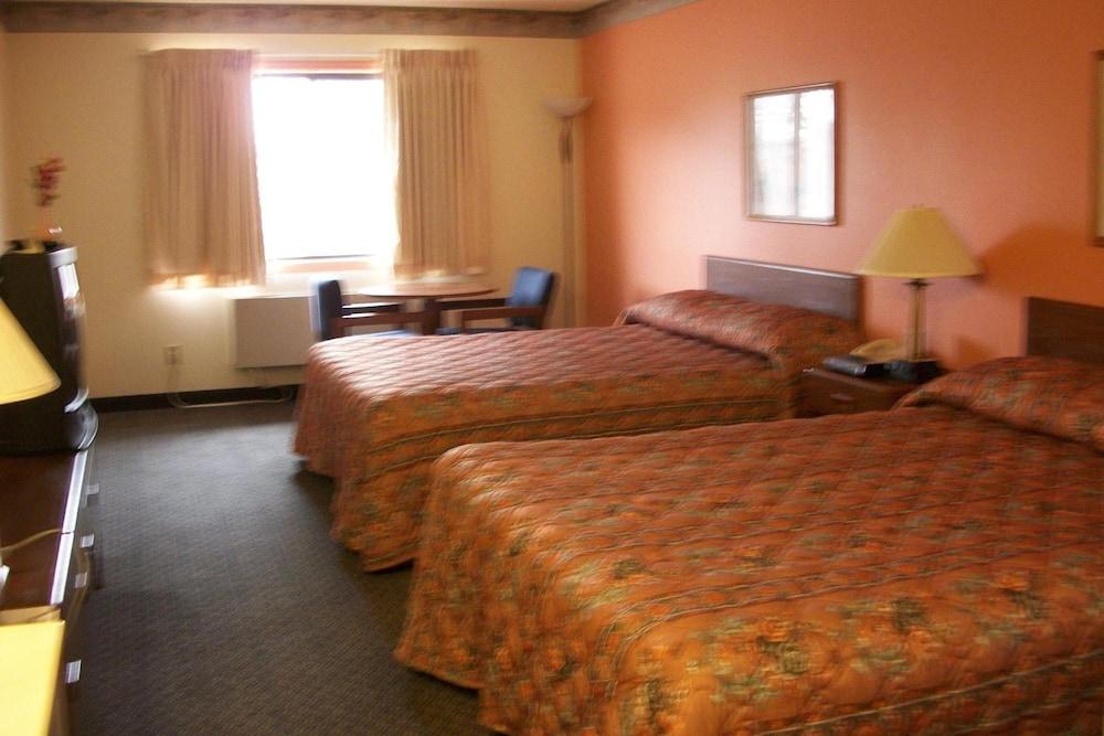 Lodi Valley Suites photo 26