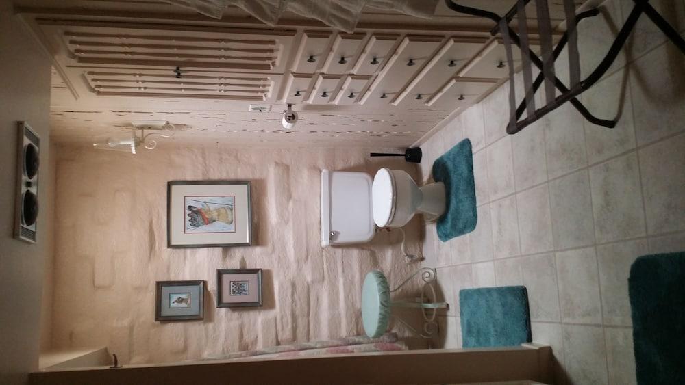 Mission Hill Casitas photo 24