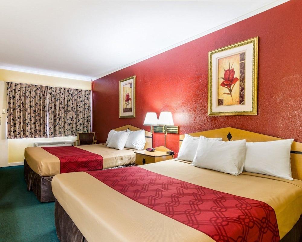 Meadow Acres Inn photo 23