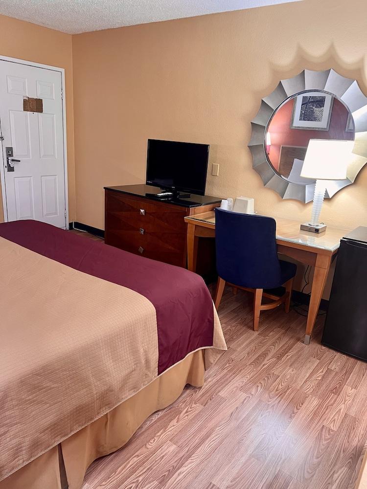 Executive Inn photo 7