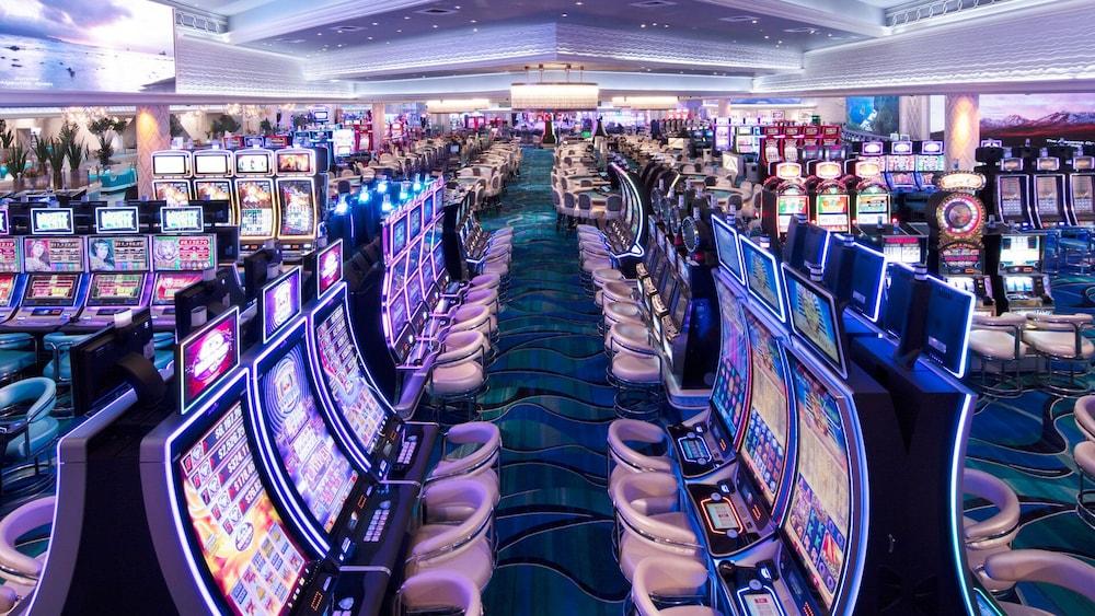 Montego Bay Resort Casino by Peppermill Resorts photo 8