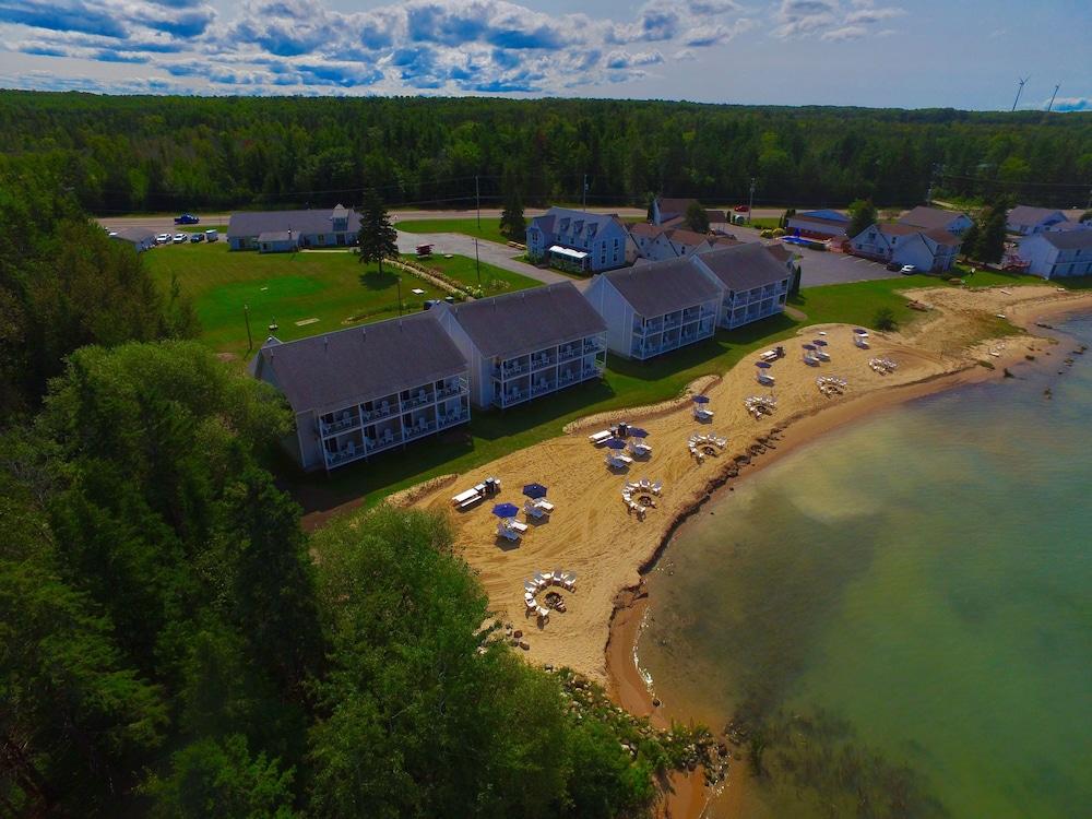 Clearwater Lakeshore Motel photo 36